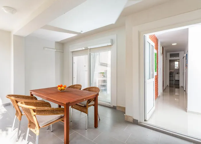 Modern Zen With Private Garden