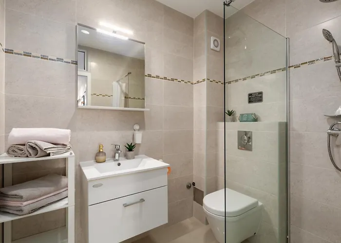 Lejlighed Modern Zen With Private Garden *